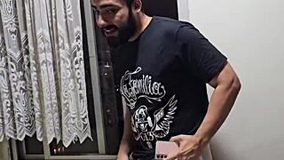 Dominação surpresa com o sortudo será que ele gostou dessa foda com as duas deusas loira e morena