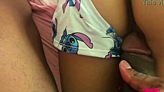 Meu Padrasto Dotado Pegou Me Assistindo Pornô! Meteu Pauzão Pra Satisfazer Completo No Sheer E Red!