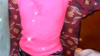 i love watching this cute petite amateur do her workout routine before recording