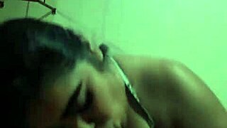 Novia Infiel Explores New Paths in Her Daily Routine with Friends