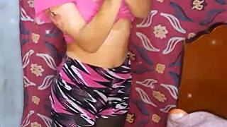 i love watching this cute petite amateur do her workout routine before recording