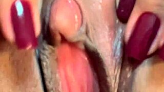 corno filmou tudo e gozou rosa vermelha