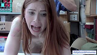 Oh man, shoplifter strips and gives officer a wild blowjob in the office 😈