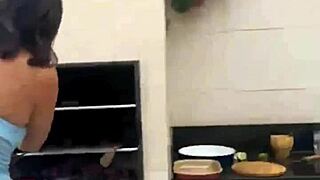 Japanese Blogger Takes Big Cock Bareback From Churrasqueiro During Resenha