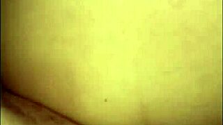 Oh wow, arab couple gets wild with doggystyle fucking and creampie in homemade scene, so hot! 🔥💦