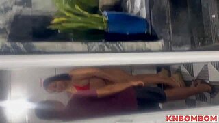 Tardizinha Das Mamiferas Banheirao Do Prazer Kn Bombom With Bbw Kitchen Cuckold!