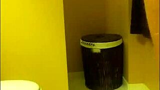 Why Does This Hot Amateur Blonde Shake Her Big Ass On Webcam?