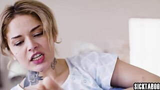 i love how lesbian vanessa vega fucks big ass milf riley nixon right after that intense anal fingering session