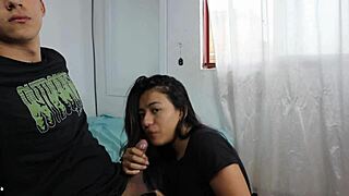 Follando sexy petite 18+ colombiana with big ass spreading in fitness massage