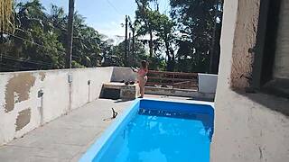 I called the bricklayer on Sunday to finish pool work but got ready as a slut waiting for his handjob cumshot!