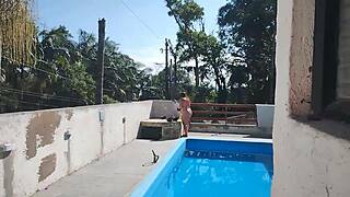 I called the bricklayer on Sunday to finish pool work but got ready as a slut waiting for his handjob cumshot!