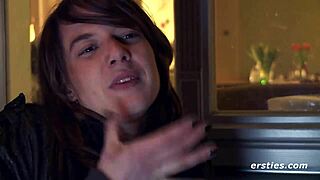 rösi rubs her shaved pussy