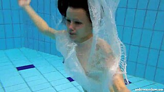 kristy hot babe with big boobs in the swimming pool