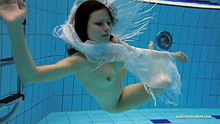 kristy hot babe with big boobs in the swimming pool