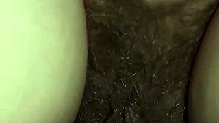 oh wow, check out gretala shaving on the toilet in this amateur homemade clip