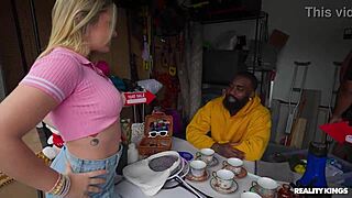 Can this blonde teen bodybuilder handle deepthroat gagging and facial cumshot in garage?