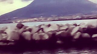 Amatoriale Sega Fatta in Casa Cazzo Duro Carico - Sborrata Sulla Scrivania