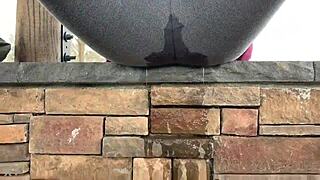 Teen girl pees leggings outdoors with creampie solo