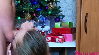 Watch Russian Snow Maiden Deliver Incredible Passionate Blowjob As Merry Christmas And Happy New Year Gift From Nata Sweet!