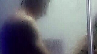 cogiendo en regadera se me resbaló la verga hay que rico