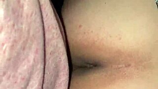 Esposa bbw amateur con culo jugoso en perrito y creampie