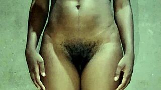 Amateur African beauty cums twice in raw emotional bliss