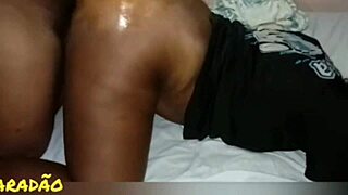 Socando no cuzinho da ex till she cums hard on big cock