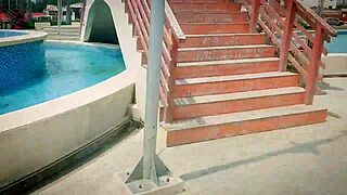 sexy bisexual big ass chick offers cash street sex milf lesbian fun 🔥🍑