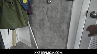 quinn waters stepmom blowjob motivation fuck!