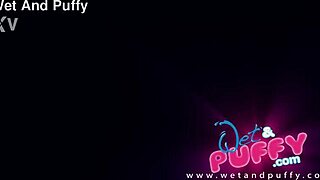 Redhead's shaved pussy pumps to orgasm in heels