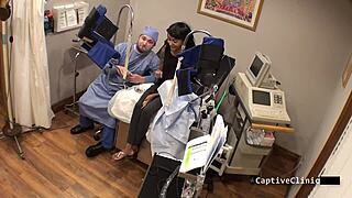 i'm eliza sheilds spreading shaved pussy backstage in latex