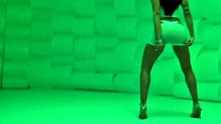 anitta's juicy ass rebolando safada