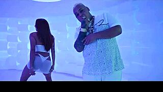 anitta's juicy ass rebolando safada