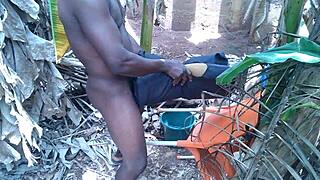 stroke hard this easter to my gaping ass show!