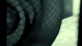 do my small feet make you tickle and submit?