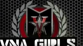 Sara Jay Fingers Bubble Ass Pussy to Orgasm