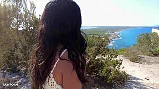 linda del sol shakes juicy ass at formentera dripping sex party
