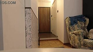 naked big tits big ass blonde wife flashes delivery boy and won't let him leave