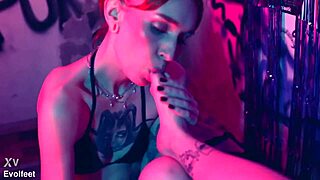 do my small feet make you tickle and submit?