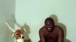 Showing Off Zodiac Patience With Group Ass Spreading And Kisses