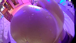 My Japanese stepdaughter's beautiful ass rides daddy cowgirl 🍑💦 uncensored!