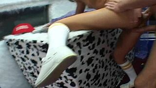 wanna watch kacey jordan fuck her mouth with ice cream then bang?