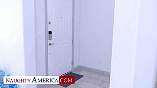 Why Does Cougar Taylor Vixxen Cheat With Hung Stud?