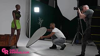 ebony milf zaawaadi rims bbc licks huge black cock ass