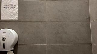 i squirted like crazy in public riding that massive throbbing cock outdoors on webcam