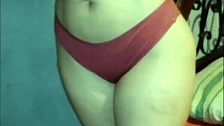 hey this sensual big ass milf wants fun tonight