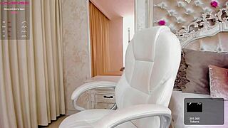 shantallknowles fingers big ass tits and pussy on cam