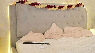 spanking my sexy ass feels so good before undressing wet