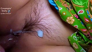 thai woman loves creampie in juicy tight shaved pussy