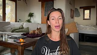 5 Reasons Girls Fake Orgasms During Yoga Sessions